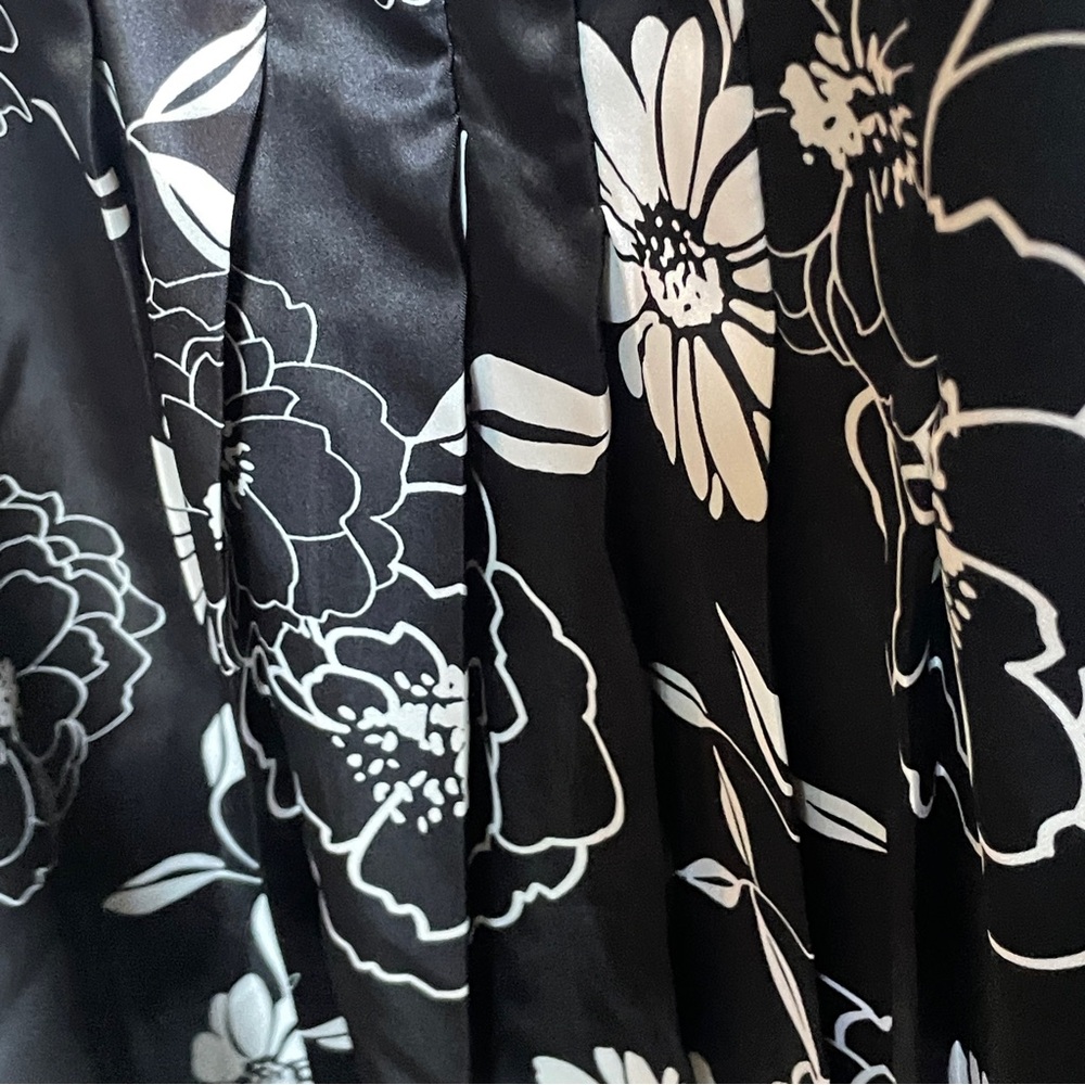 NEW Signature by Robbie Bee Dress Black White Floral Red Trim Plus Size … - Picture 11 of 12
